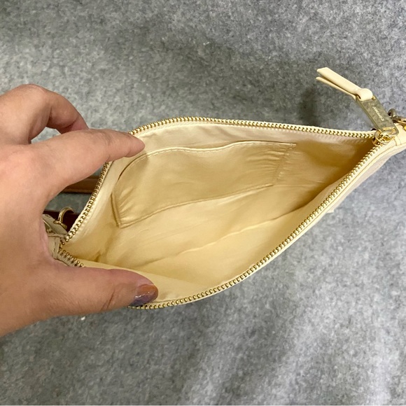 🆕 Burberry Cosmetic Pouch Converted Shoulder Bag with Wristlet Beige - Picture 8 of 13
